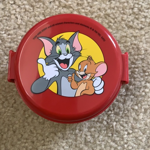 4/$20 with $5.95 shipping mix and match! Limited Edition Tom and Jerry bundle! - Picture 3 of 6